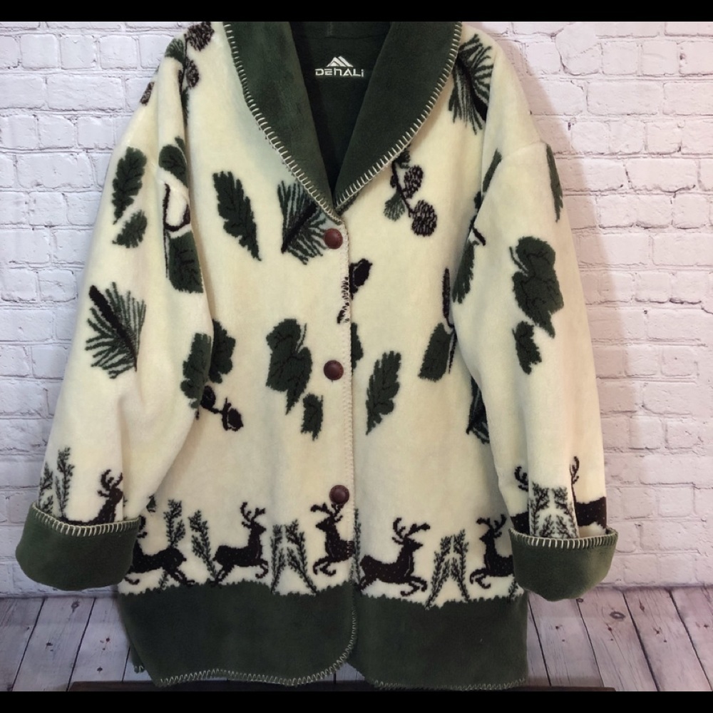 Woman’s Denali reversible fleece coat roll sleeve